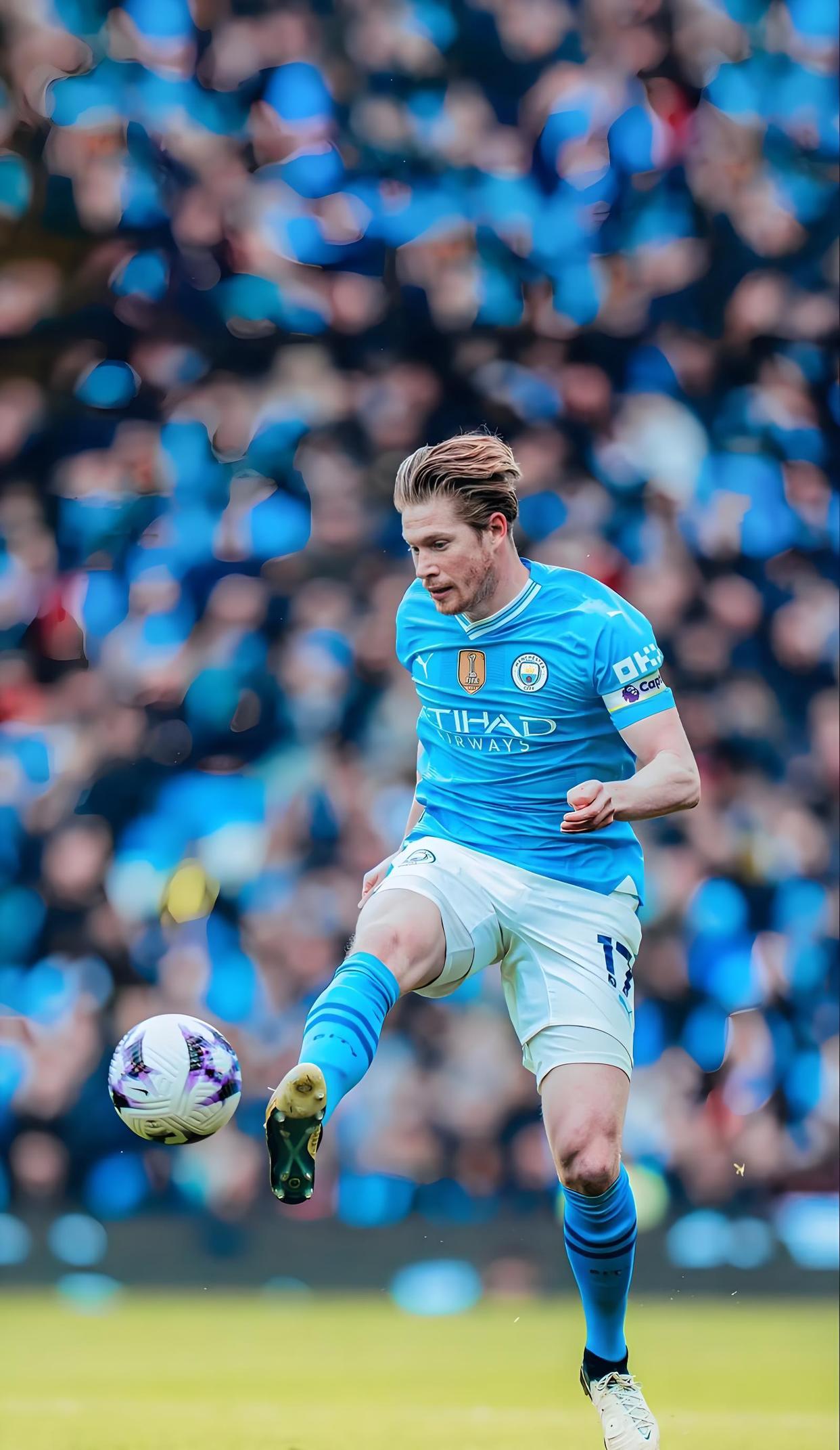 2025 年 12 月 27 日：大联盟官方发布年度十大防守快传，中职江坤宇的片段再次入围特别提名