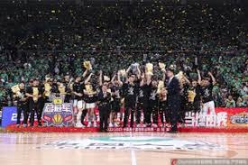 加泰电台：拉波尔塔想请前球员回诺坎普拍照，梅西不太可能去